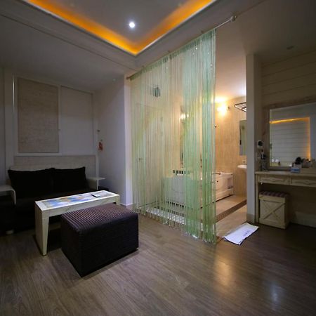 Dubai Hotel Daejeon Exterior photo