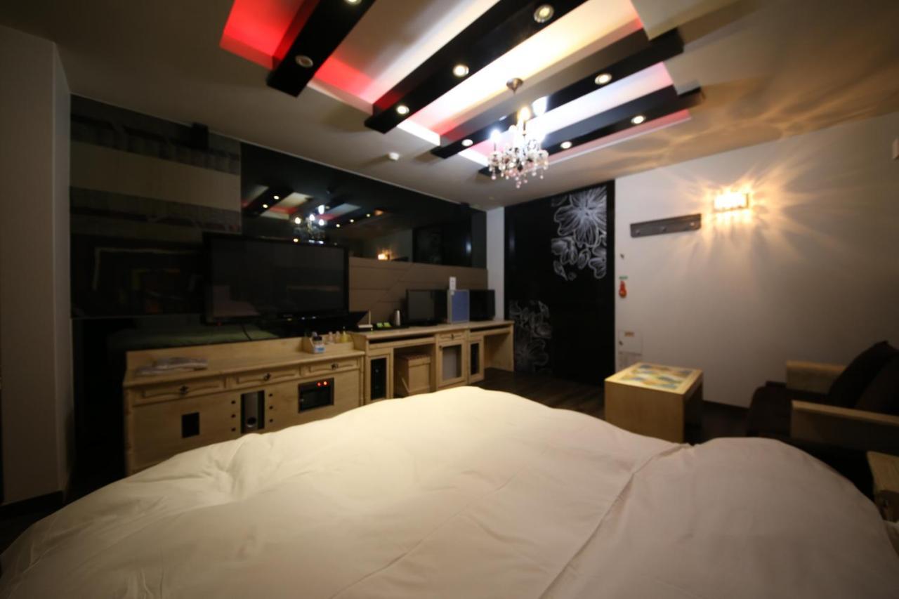 Dubai Hotel Daejeon Exterior photo