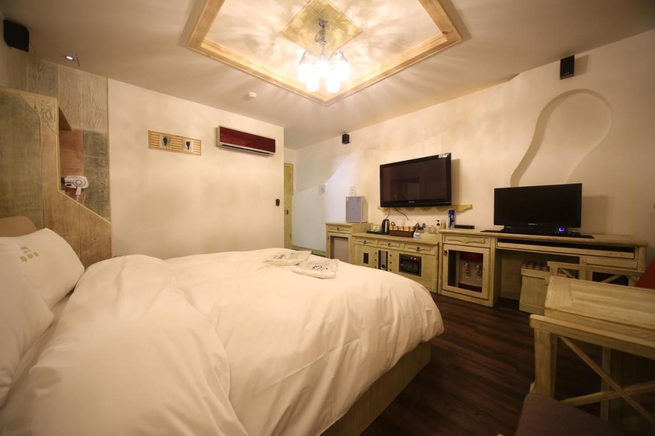 Dubai Hotel Daejeon Exterior photo