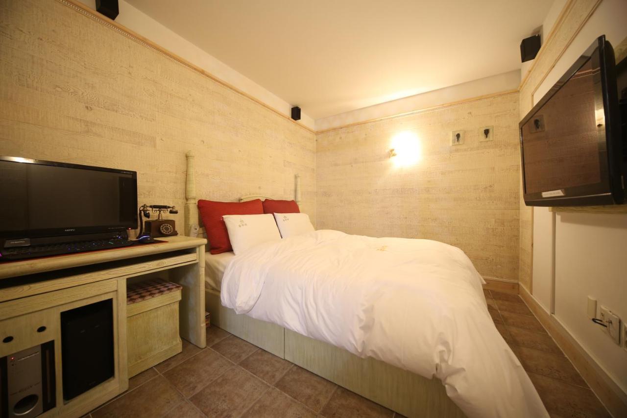 Dubai Hotel Daejeon Exterior photo